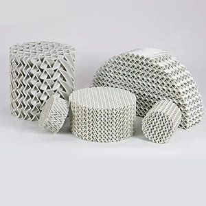 How to Install Structured Packing in a Tower with Limited Space?